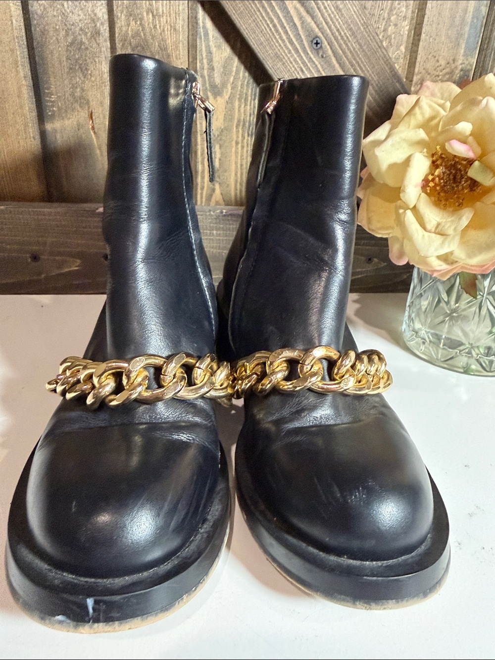 Givenchy Black leather with gold chain ankle boots - Picture 3 of 8